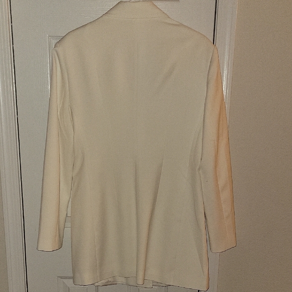 Birger Christensen Women's Elegant Cream Blazer - Picture 7 of 8